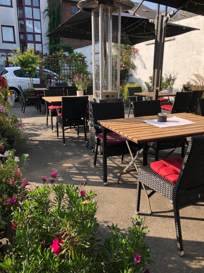 Düren - Eifel Hotel & Restaurant Arnoldusklause מראה חיצוני תמונה