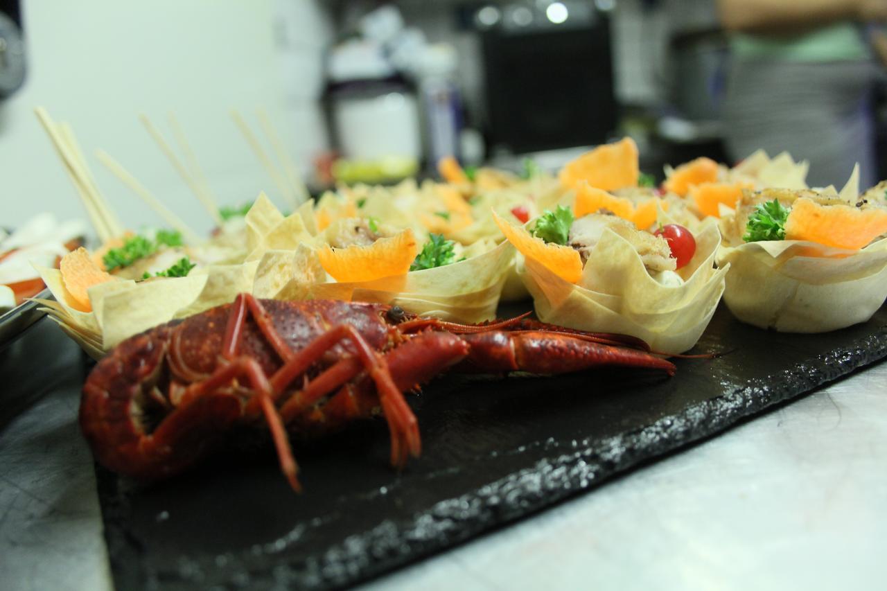 Düren - Eifel Hotel & Restaurant Arnoldusklause מראה חיצוני תמונה