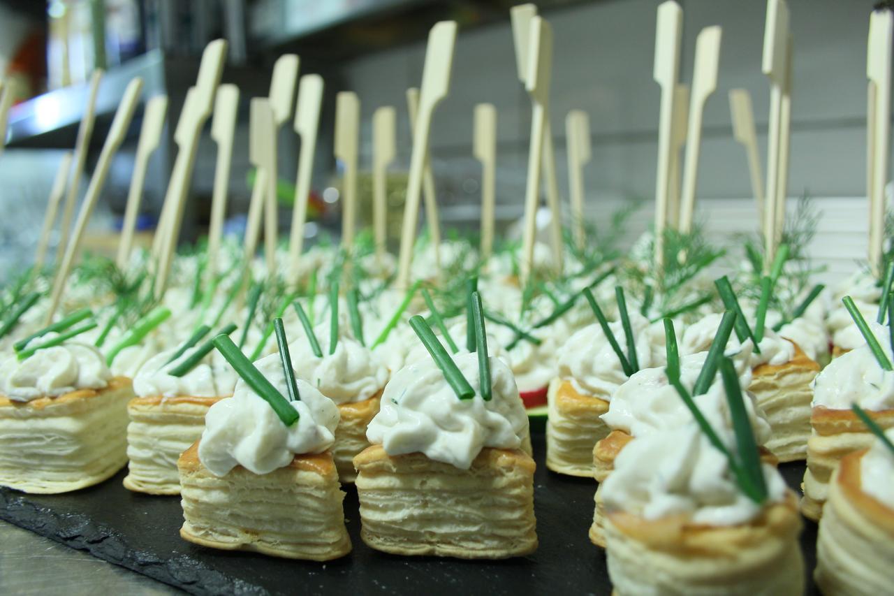Düren - Eifel Hotel & Restaurant Arnoldusklause מראה חיצוני תמונה