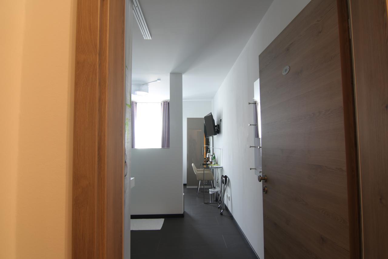 Düren - Eifel Hotel & Restaurant Arnoldusklause מראה חיצוני תמונה